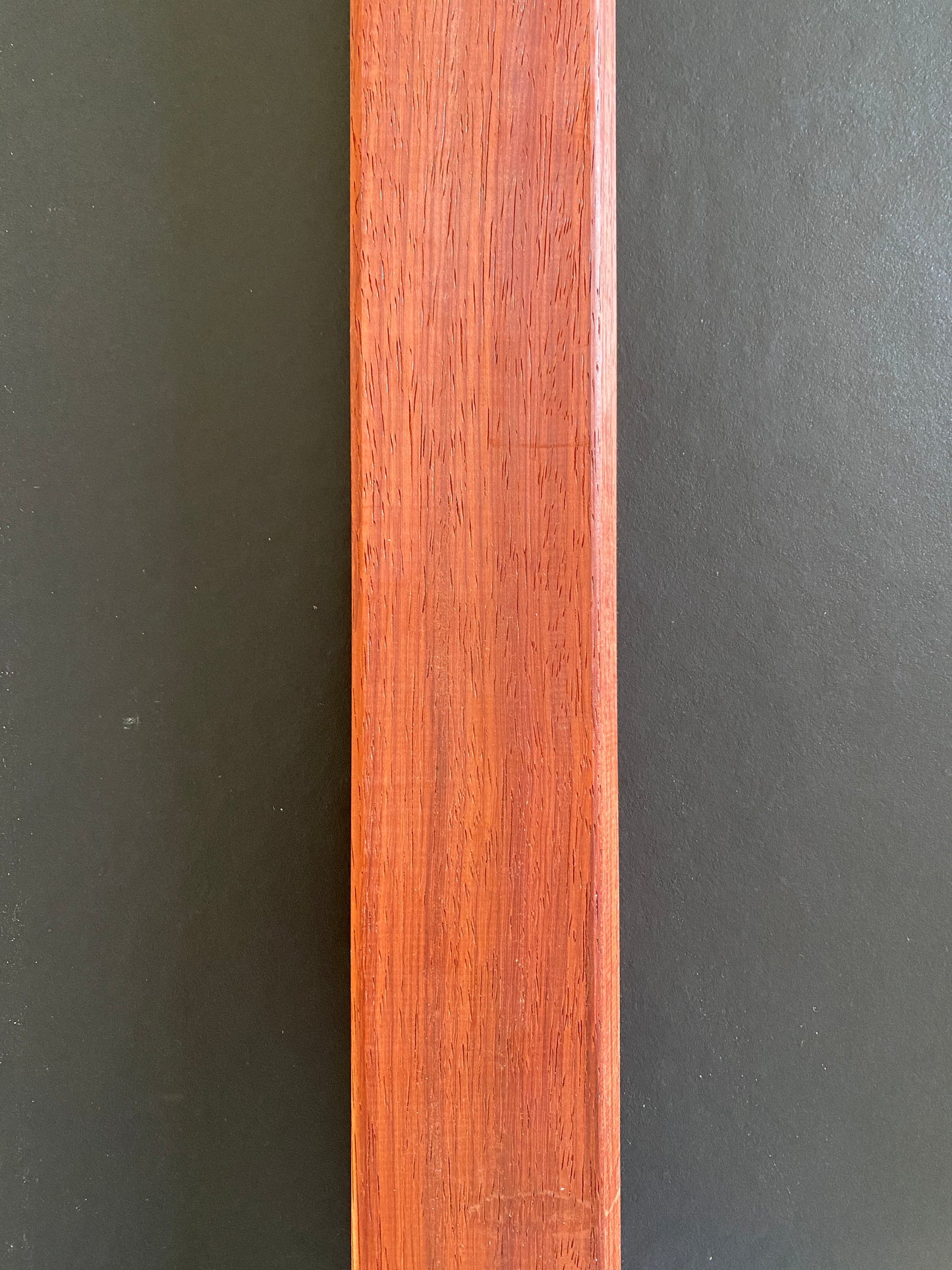 Bardage Claire-Voie - Bois Exotique Padouk - Section 21*66 mm biseautée